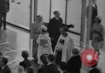 Immagine di Cerimonia di consacrazione Coventry Inghilterra England, 1962, secondo 27 filmato di repertorio 65675055834