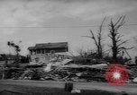 Immagine di Danni da tornado Waterbury Connecticut USA, 1962, secondo 39 filmato di repertorio 65675055835