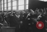 Immagine di Display ufficiale delle merci Oregon United States USA, 1962, secondo 9 filmato di repertorio 65675055840