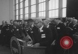 Immagine di Display ufficiale delle merci Oregon United States USA, 1962, secondo 12 filmato di repertorio 65675055840