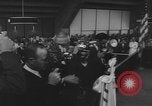 Immagine di Display ufficiale delle merci Oregon United States USA, 1962, secondo 15 filmato di repertorio 65675055840
