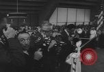 Immagine di Display ufficiale delle merci Oregon United States USA, 1962, secondo 16 filmato di repertorio 65675055840