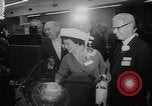Immagine di Display ufficiale delle merci Oregon United States USA, 1962, secondo 54 filmato di repertorio 65675055840