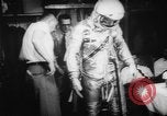 Immagine di Scott Carpenter Mercury Atlas 7 Cape Canaveral Florida USA, 1962, secondo 28 filmato di repertorio 65675055842