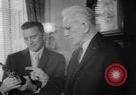 Image Kirk Douglas Washington DC USA, 1962, de la seconde 20 séquences d'archives historiques vidéo 65675055846