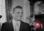 Image Kirk Douglas Washington DC USA, 1962, de la seconde 33 séquences d'archives historiques vidéo 65675055846