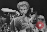 Image Coiffure Contest Hongrie, 1962, de la seconde 12 séquences d'archives historiques vidéo 65675055848
