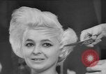 Image Coiffure Contest Hongrie, 1962, de la seconde 22 séquences d'archives historiques vidéo 65675055848