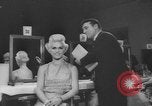 Image Coiffure Contest Hongrie, 1962, de la seconde 27 séquences d'archives historiques vidéo 65675055848