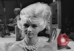 Image Coiffure Contest Hongrie, 1962, de la seconde 30 séquences d'archives historiques vidéo 65675055848