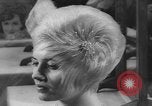 Image Coiffure Contest Hongrie, 1962, de la seconde 48 séquences d'archives historiques vidéo 65675055848
