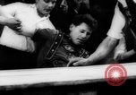 Immagine di Dito wrestling Germania, 1962, secondo 18 filmato di repertorio 65675055849