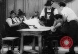 Immagine di Dito wrestling Germania, 1962, secondo 45 filmato di repertorio 65675055849