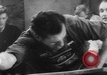 Immagine di Dito wrestling Germania, 1962, secondo 56 filmato di repertorio 65675055849