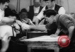 Immagine di Dito wrestling Germania, 1962, secondo 59 filmato di repertorio 65675055849