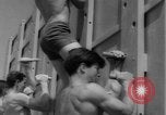 Immagine di Fisica programma fitness Carmichael California USA, 1962, secondo 48 filmato di repertorio 65675055850