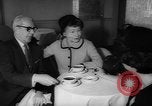 Image Communion Masse Petit-déjeuner New York City USA, 1962, de la seconde 47 séquences d'archives historiques vidéo 65675055869