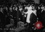 Image cérémonie de mariage Predappio Italie, 1962, de la seconde 16 séquences d'archives historiques vidéo 65675055870
