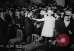 Image cérémonie de mariage Predappio Italie, 1962, de la seconde 17 séquences d'archives historiques vidéo 65675055870