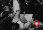 Image cérémonie de mariage Predappio Italie, 1962, de la seconde 34 séquences d'archives historiques vidéo 65675055870