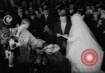 Image cérémonie de mariage Predappio Italie, 1962, de la seconde 40 séquences d'archives historiques vidéo 65675055870