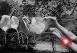 Standbild Frau Bernard Gallagher Washington DC USA, 1962, aus Sekunde 16 historischem Filmmaterial Videoclip 65675055877