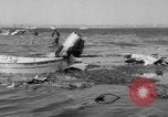 Immagine di Crash di American Airlines volo 1 in Giamaica Bay New York United States USA, 1962, secondo 38 filmato di repertorio 65675055878