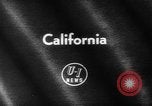 Immagine di Pista coperta campo e soddisfare California United States USA, 1962, secondo 4 filmato di repertorio 65675055885