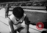 Immagine di Pista coperta campo e soddisfare California United States USA, 1962, secondo 10 filmato di repertorio 65675055885