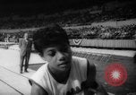 Immagine di Pista coperta campo e soddisfare California United States USA, 1962, secondo 11 filmato di repertorio 65675055885