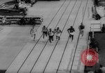 Immagine di Pista coperta campo e soddisfare California United States USA, 1962, secondo 33 filmato di repertorio 65675055885