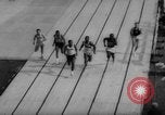 Immagine di Pista coperta campo e soddisfare California United States USA, 1962, secondo 34 filmato di repertorio 65675055885