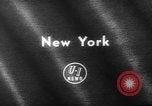 Immagine di Mona Lisa dipinti New York City USA, 1963, secondo 1 filmato di repertorio 65675055908