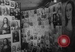 Immagine di Mona Lisa dipinti New York City USA, 1963, secondo 13 filmato di repertorio 65675055908
