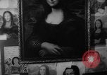 Immagine di Mona Lisa dipinti New York City USA, 1963, secondo 28 filmato di repertorio 65675055908