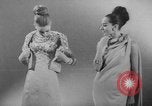 Image défilé Paris France, 1963, de la seconde 47 séquences d'archives historiques vidéo 65675055909