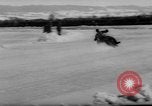 Image Courses automobiles sur Frozen Lake Eibsee Allemagne, 1963, de la seconde 19 séquences d'archives historiques vidéo 65675055910