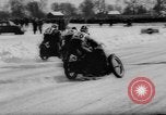 Image Courses automobiles sur Frozen Lake Eibsee Allemagne, 1963, de la seconde 30 séquences d'archives historiques vidéo 65675055910