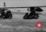 Image Courses automobiles sur Frozen Lake Eibsee Allemagne, 1963, de la seconde 33 séquences d'archives historiques vidéo 65675055910