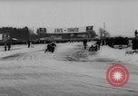Image Courses automobiles sur Frozen Lake Eibsee Allemagne, 1963, de la seconde 50 séquences d'archives historiques vidéo 65675055910