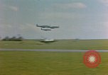 Image aérodrome américain Allemagne, 1945, de la seconde 15 séquences d'archives historiques vidéo 65675055913