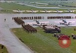 Immagine di Campo di aviazione americana Germania, 1945, secondo 15 filmato di repertorio 65675055916