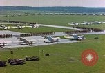 Immagine di Campo di aviazione americana Germania, 1945, secondo 25 filmato di repertorio 65675055916