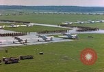 Immagine di Campo di aviazione americana Germania, 1945, secondo 34 filmato di repertorio 65675055916