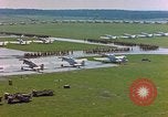 Immagine di Campo di aviazione americana Germania, 1945, secondo 40 filmato di repertorio 65675055916