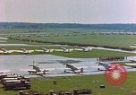 Immagine di Campo di aviazione americana Germania, 1945, secondo 46 filmato di repertorio 65675055916