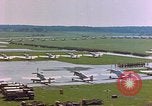 Immagine di Campo di aviazione americana Germania, 1945, secondo 48 filmato di repertorio 65675055916