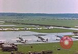 Immagine di Campo di aviazione americana Germania, 1945, secondo 56 filmato di repertorio 65675055916