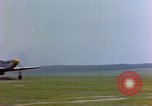 Image P-51 Mustang fighter aircraft Allemagne, 1945, de la seconde 15 séquences d'archives historiques vidéo 65675055919