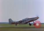 Image P-51 Mustang fighter aircraft Allemagne, 1945, de la seconde 28 séquences d'archives historiques vidéo 65675055919